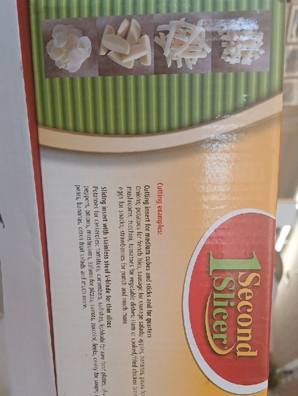 r Green Multi-Function Vegetable Slicer - Picture 3 of 4